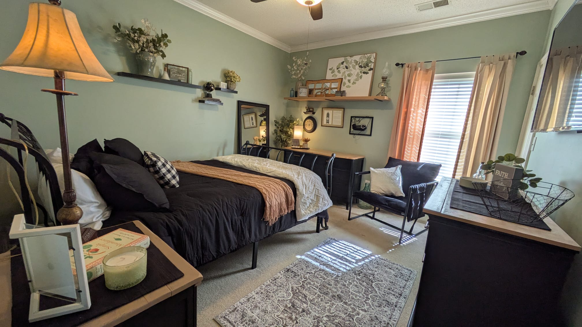 Birmingham, AL Mountaintop Home 